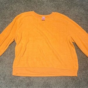 Soft and Fuzzy Honey-Yellow Pullover 🍯